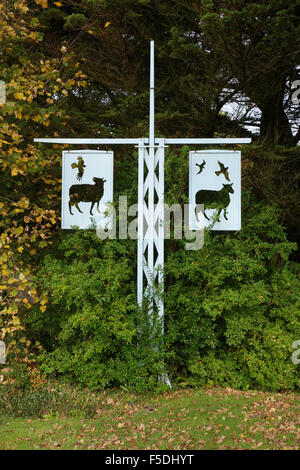 Uno dei segni in Tregwynt Lanificio, Pembrokeshire Foto Stock