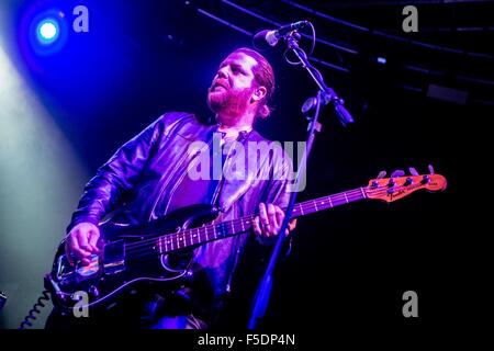 Milano, Italia. 02nov, 2015. the fratellis esegue live at fabrique in milano, Italia, il 02 novembre 2015 credit: mairo cinquetti/alamy live news Foto Stock