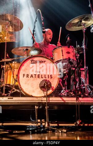 Milano, Italia. 02nov, 2015. the fratellis esegue live at fabrique in milano, Italia, il 02 novembre 2015 credit: mairo cinquetti/alamy live news Foto Stock