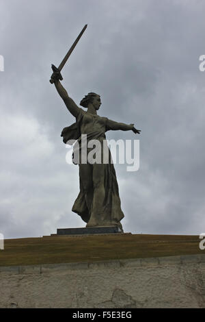 Il 'Motherland le chiamate". Il complesso memoriale a Volgograd (Russia) Foto Stock