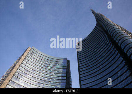 Edifici nei pressi di Porta Nuova, Milano, Lombardia, Italia, Europa Foto Stock