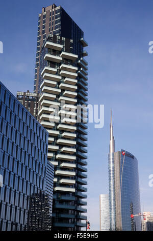 Edifici moderni nei pressi di Porta Nuova, Milano, Lombardia, Italia, Europa Foto Stock