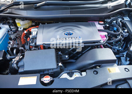 Toyota auto elettrica delle celle a combustibile e motore. Foto Stock