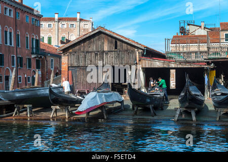 Squero di San Trovaso a Venezia, Italia. Gondola costruttori. Foto Stock