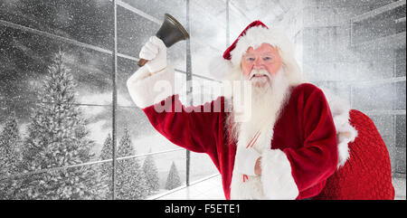 Immagine composita di felice santa squilla una campana Foto Stock