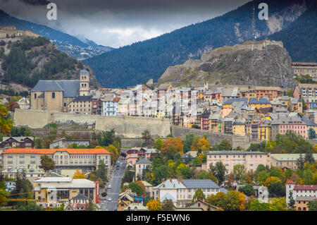 Briançon città fortificata in montagna, Francia Foto Stock