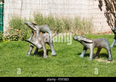 Sculture "ricordato sostentamento' da Cynthia breve sul Wellington San in Metro Hall in downtown Toronto Ontario Canada Foto Stock