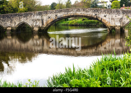 Aylesford ponte sopra il fiume Medway Foto Stock