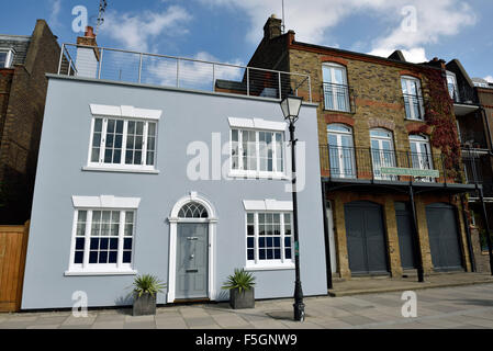 Molo Vecchio House e Furnivall Sculling Club, abbassare Mall London Borough di Hammersmith e Fulham, Inghilterra Gran Bretagna REGNO UNITO Foto Stock