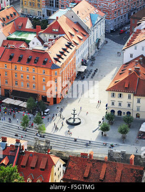 Vista dall'alto di coloratissimi Ljubljana Old Town. La Slovenia Foto Stock