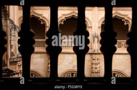 Atrio gotico del monastero di San Giovanni del Re, Toledo, Spagna Foto Stock