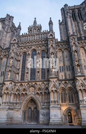 Fronte ovest della Cattedrale di Wells,Somerset, Inghilterra. Foto Stock