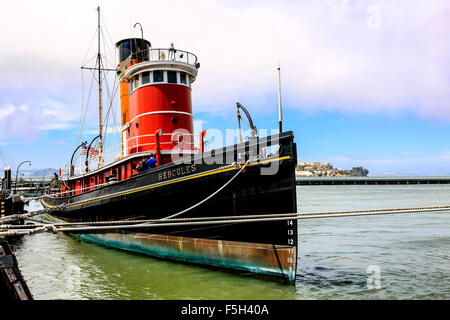 Il 1907 Hercules rimorchiatore conservati presso la San Francisco Maritime National Historical Park di San Francisco, California Foto Stock