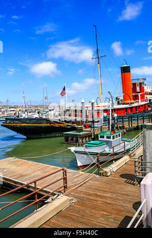 Il 1907 Hercules rimorchiatore conservati presso la San Francisco Maritime National Historical Park di San Francisco, California Foto Stock