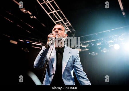 Milano, Italia. 04 Nov, 2015. Il alternativa inglese il cantante Rock, Dave Gahan, compie durante il suo concerto dal vivo con il electronica Duo Produzione Soulsavers a Fabrique. © Roberto Finizio/Pacific Press/Alamy Live News Foto Stock