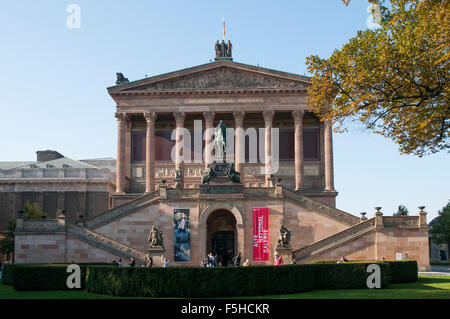 Alte Nationalgalerie sull isola dei musei di Berlino Foto Stock