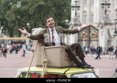 La British commedia icona, il sig. Bean è celebra 25 anni di successo in e voce a Buckingham Palace. Dotato di: sorba Atkinson dove: Londra, Regno Unito quando: 04 Set 2015 Foto Stock