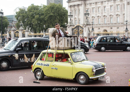 La British commedia icona, il sig. Bean è celebra 25 anni di successo in e voce a Buckingham Palace. Dotato di: sorba Atkinson dove: Londra, Regno Unito quando: 04 Set 2015 Foto Stock