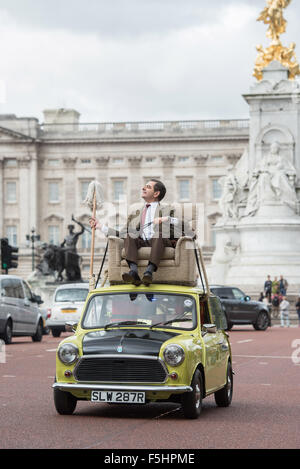 La British commedia icona, il sig. Bean è celebra 25 anni di successo in e voce a Buckingham Palace. Dotato di: sorba Atkinson dove: Londra, Regno Unito quando: 04 Set 2015 Foto Stock