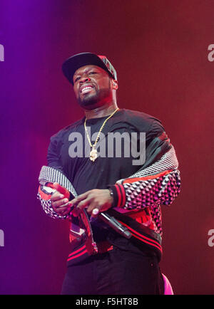 Glasgow, Scotland, Regno Unito. 4 Novembre, 2015. Rapper Curtis Jackson aka 50 Cent , esegue al SSE Idro il 4 novembre 2015 a Glasgow, in Scozia. Credito: Sam Kovak/Alamy Live News Foto Stock