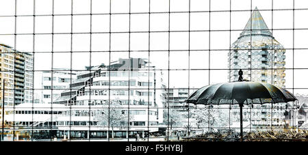 Vista su Blaak, una famosa località nella città di Rotterdam South Holland, Paesi Bassi. Creazione digitale e di illustrazione. Foto Stock