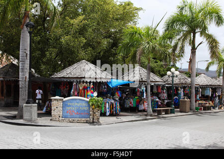 Caribbean market place in Philipsburg vicino a Baia Grande marciapiede Foto Stock