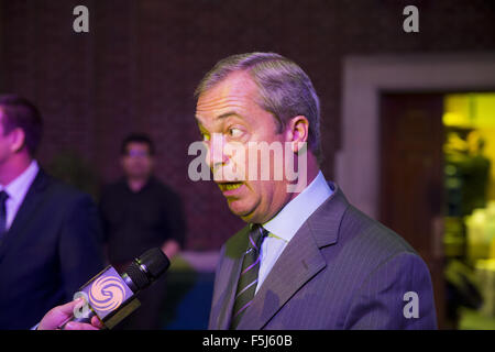 Leader UKIP Nigel Farage verranno svelate le date del prossimo dire no al referendum UE tour e lancio dell'UKIP UE campagna referendaria. Dotato di: atmosfera dove: Londra, Regno Unito quando: 04 Set 2015 Foto Stock