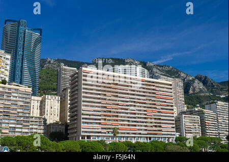 Vista panoramica dalla spiaggia di Larvotto, Monte Carlo, Monaco Foto Stock