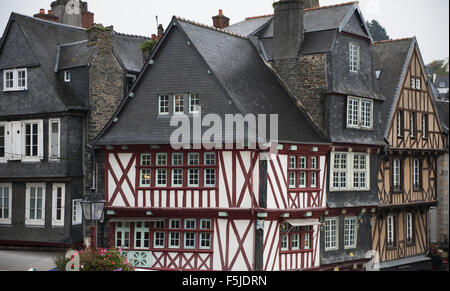 Morlaix, Brittany, Francia. Il mercato e di vecchi edifici. Ottobre 2015 Foto Stock