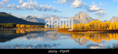 Montare Moran e Teton Range da lanca Bend, Snake River all'alba, Grand Tetons National Park, Wyoming USA Foto Stock