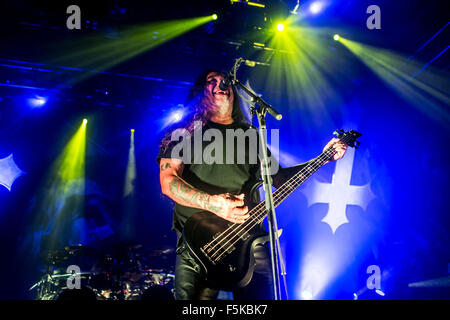 Milano, Italia. 5 novembre, 2015. cacciatrice performing live all'Alcatraz di milano, Italia, il 5 novembre 2015 credit: mairo cinquetti/alamy live news Foto Stock