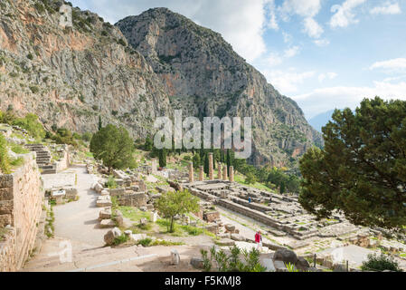 Il sito archeologico di Delfi è stata iscritta sulla lista del Patrimonio Mondiale dell'UNESCO. Il Tempio di Apollo Foto Stock