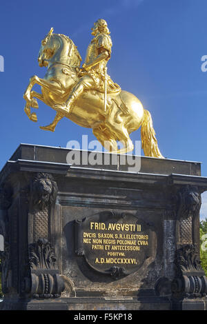 Golden statua equestre di Friedrich August II., Dresda, Sassonia, Germania Foto Stock