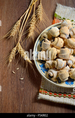 Crescent rotoli farciti con marmellata di prugne Foto Stock