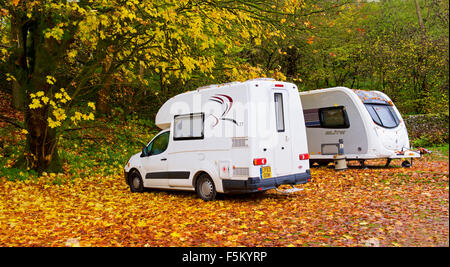 Romahome 25 - Camper e caravan - parcheggiata in un campeggio, England Regno Unito Foto Stock