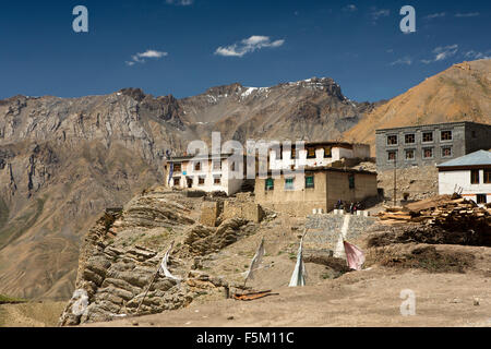 India, Himachal Pradesh, Spiti Valley, Kibber, alta altitudine village, tradizionalmente costruiti tetto piatto case Foto Stock