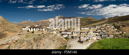 India, Himachal Pradesh, Spiti Valley, Kibber, alta altitudine villaggio a 4270 metri di altitudine, Vista panoramica Foto Stock