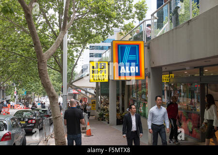 Supermercato Aldi store e JB Hi fi negozi nella zona nord di Sydney, Nuovo Galles del Sud, Australia Foto Stock