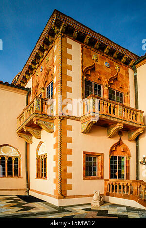 Ca'd'Zan, lo stile veneziano mansion di John e Mable Ringling, sui terreni del Ringling Museum of Art di Sarasota, FL Foto Stock