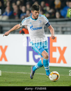 Praga, Repubblica Ceca. 05 Nov, 2015. Klaas-Jan Huntelaar dell Schalke durante l'Europa League gruppo K partita di calcio tra Sparta Praga e FC Schalke 04 al Letna Stadium di Praga Repubblica Ceca, 05 novembre 2015. Foto: Thomas Eisenhuth/dpa/Alamy Live News Foto Stock