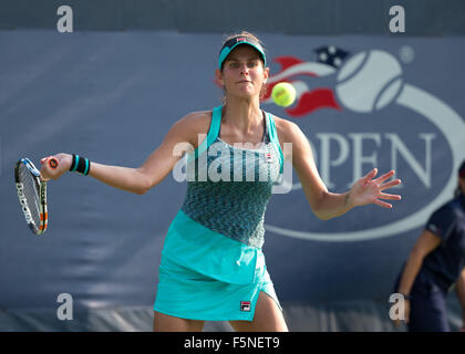 Julia Goerges (GER) al 2015 US Open di Flushing Meadows ,USTA Billie Jean King National Tennis Center di New York, STATI UNITI D'AMERICA, Foto Stock