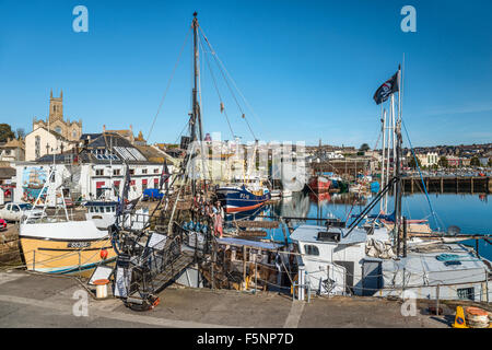 Nave pirata al porto di Penzance in Cornovaglia, Inghilterra, Regno Unito Foto Stock