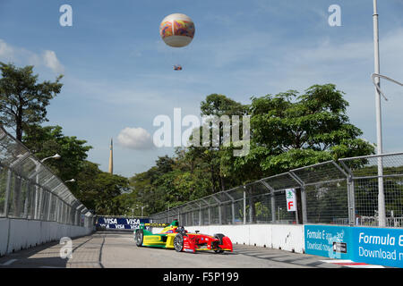 Malaysia, Putrajaya. 7 Nov 2015. Durante il giorno della gara per il Round 2 FE 2015 Putrajaya ePrix. Sharkawi Che Din/Alamy Live News Foto Stock