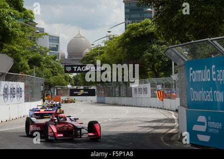 Malaysia, Putrajaya. 7 Nov 2015. Durante il giorno della gara per il Round 2 FE 2015 Putrajaya ePrix. Sharkawi Che Din/Alamy Live News Foto Stock