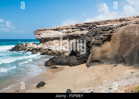 Una piccola spiaggia vicino La Pared a Fuerteventura, Spagna Foto Stock