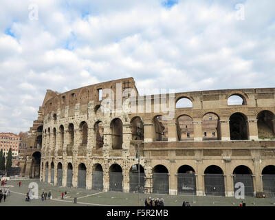 Colosseo a Roma Italia Foto Stock