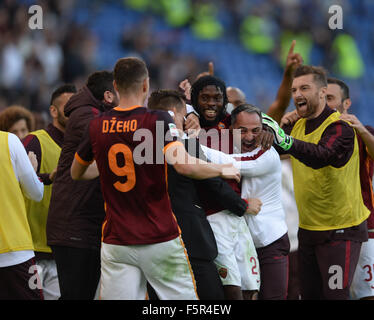 Roma, Italia. 8 Novembre, 2015. Gervinho durante il campionato italiano di una partita di calcio A.S. Roma vs S.S. Lazio nello Stadio Olimpico di Roma a novembre 08, 2015 Credit: Silvia Lore'/Alamy Live News Foto Stock