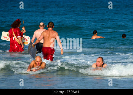 Concorrenti al mondo ventre campionati di imbarco, Cappella Porth, Cornwall, Regno Unito Foto Stock