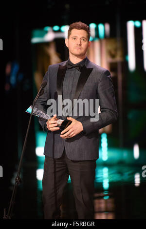 Toronto, Ontario, Canada. 7 Nov, 2015. Il cantante Michael Buble assiste il 2015 Canada's Walk of Fame Premi presso il Sony Center per le Arti dello spettacolo il 7 novembre 2015 a Toronto in Canada Credit: Igor Vidyashev/ZUMA filo/Alamy Live News Foto Stock