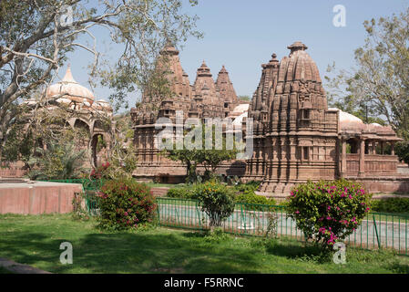 Royal il cenotafio di arenaria rossa, Jodhpur, Rajasthan, India, Asia Foto Stock